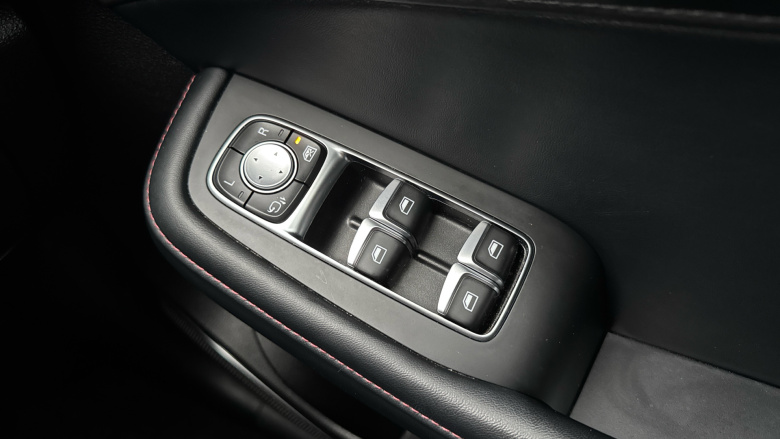 MG Hs 1.5 T-GDI Excite 5dr DCT Petrol Hatchback